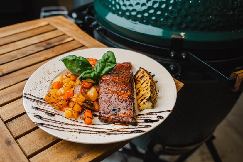 Meeleolukas grillikoolitus neljakäigulise õhtusöögiga